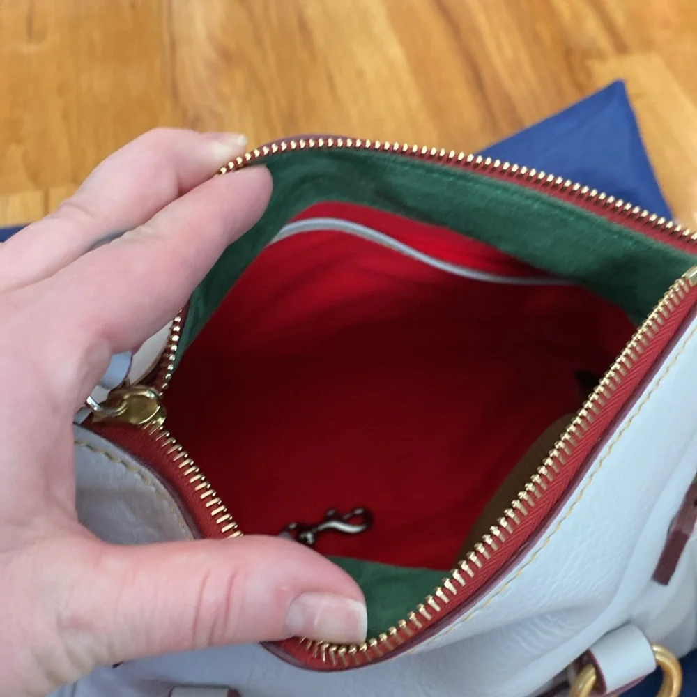 🦆 Dooney & Bourke Micro Florentine Satchel in Ecru - Picture 3 of 14